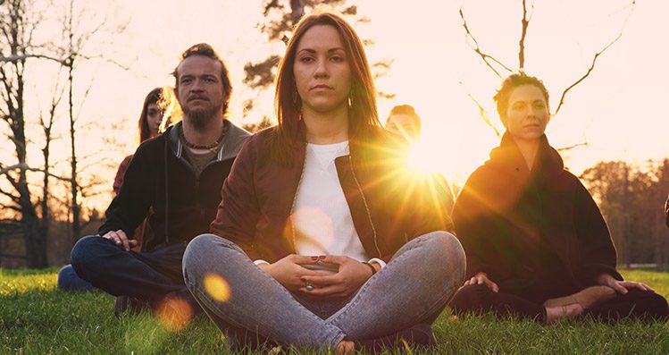 a group do meditation